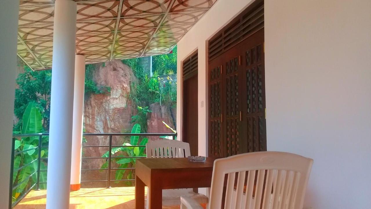 מיריסה Mountain Heaven Inn מראה חיצוני תמונה